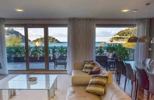 San Sebastian Centro Apartment | The best in San Sebastian. PRIVATE ENTRANCE