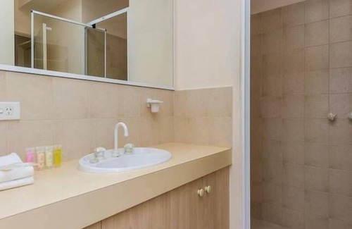 East Perth Apartment | The best location in Perth- 2 Bedroom Apartment close to OPTUS STADIUM -