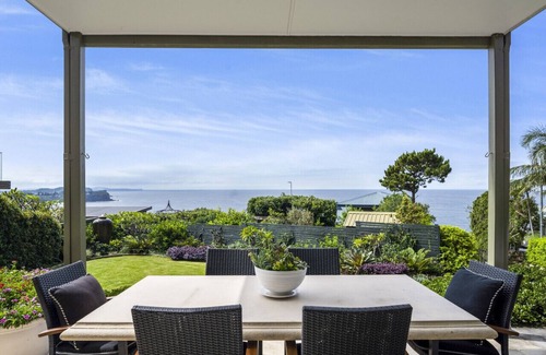 Newport House | The Best of Bungan Beach - Inspired Living with 360-Degree Views