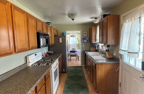 Pleasant View House | The Best Place