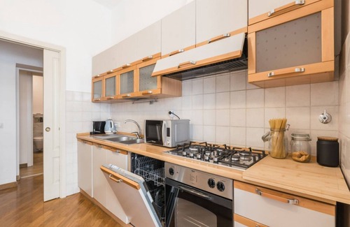 Monti Apartment | The Best Rent - Three-beroom flat near Colosseum