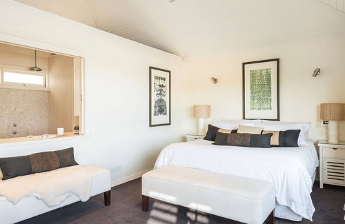 Newport House | The best view on Bungan Beach is at Bungan House by TCC