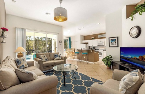 Windsor Palms House | The best you can get for privacy