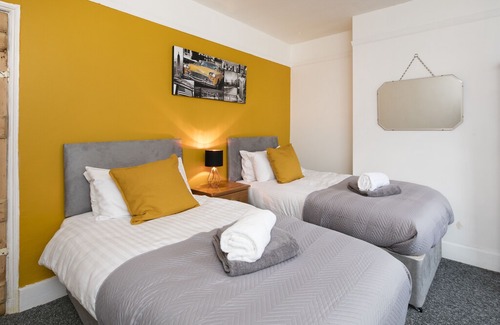 Bewdley Cabin | The Bewdley Bolt Hole ✅ LogBurner🔥King Bed 📶WiFi