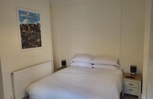 Stourport-on-Severn Hotel | The Bird in Hand