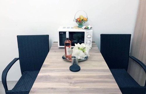 Nepszinhaz negyed Apartment | The Blaha Studio Apartment with AC