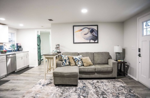 Weeki Wachee Gardens House | The Blue Heron | Riverfront Stay + Gulf Access