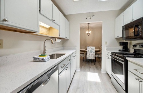 Fernandina Beach House | The Blue Whale - Just Blocks to the Beach