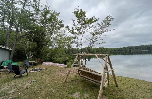 Frederic Cottage | The Bluegill Lake House- A Peaceful and Relaxing Getaway