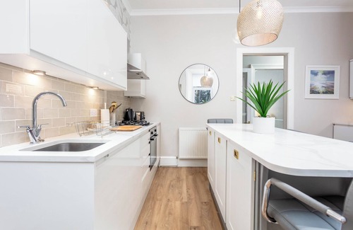 Prestwick Apartment | The Bradshaw - Donnini Apartments