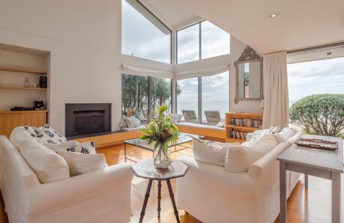 Whangapoua House | The Breakers - Whangapoua Executive Holiday Home