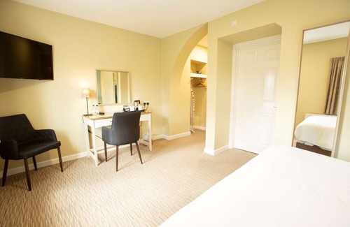 Hampreston Hotel | The Bridge House, BW Signature Collection
