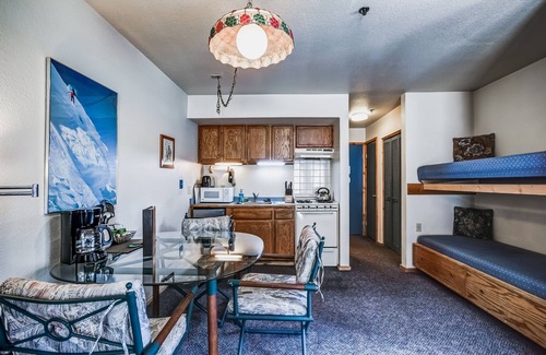 Kirkwood Condo | The Bright Corner Studio 132