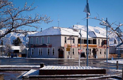 Methven Hotel | The Brown Pub