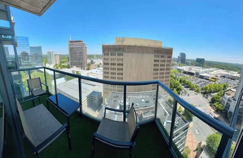 Buckhead Apartment | The Buckhead Luxe Sum