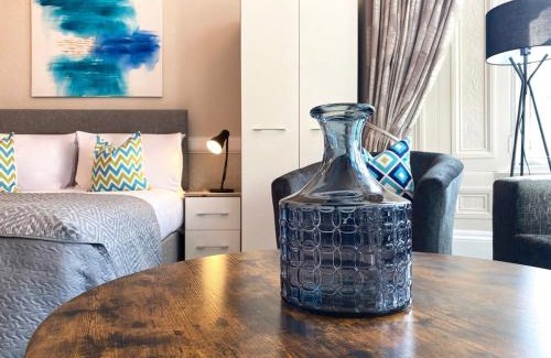 North West House | The Buckingham Studio