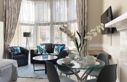 North West House | The Buckingham Studio