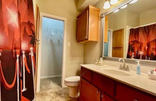 North Overton Apartment | The BuddyHOLLYWOOD