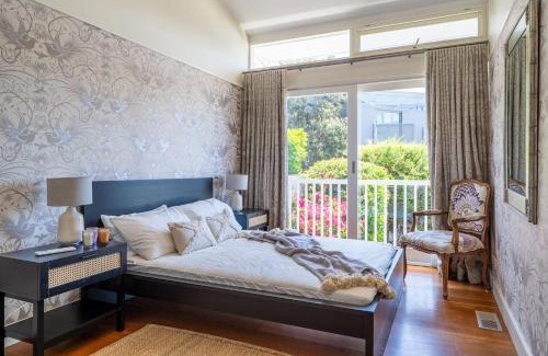 Newport House | The Bungan - Beachfront W Access To Bungan Beach