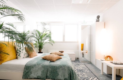Rolle Apartment | The Business Sleeping Place