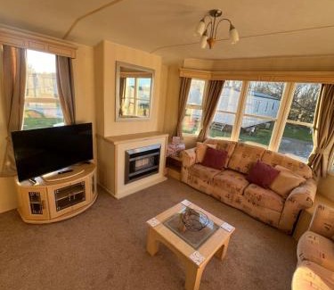 Ulrome Resort | The Buttercup Hideaway Caravan ,Skipsea Sands, Bridlington
