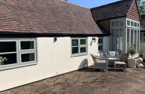 Frilford Bed & Breakfast | The Byre, converted barn king suite