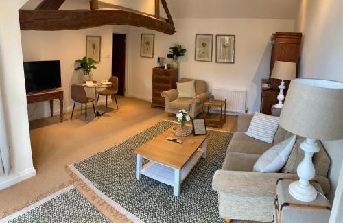 Frilford Bed & Breakfast | The Byre, converted barn king suite