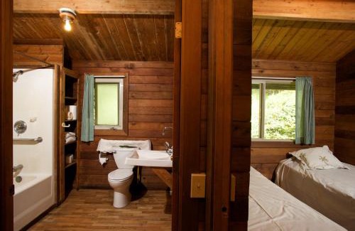 Waimea Cabin | The Cabins at Kokee