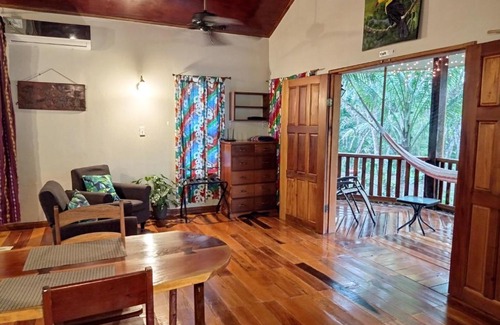 Orange Walk Bed & Breakfast | The Cabins at Monkey Falls