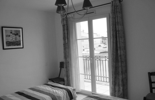 Aigues-Mortes Villa | The Camargue, The sea, the beaches and the boats