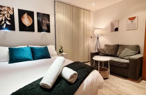 Canary Wharf Apartment | The Canary Hub