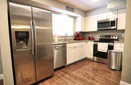 Yacht Club Apartment | The Cape 3 Gulf access