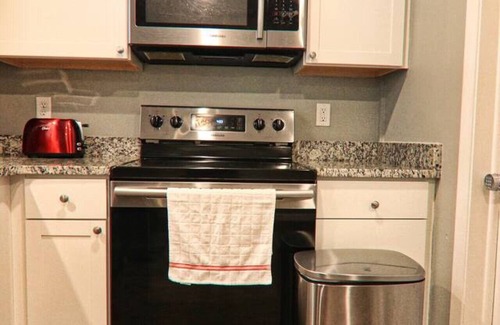 Yacht Club Apartment | The Cape 3 Gulf access