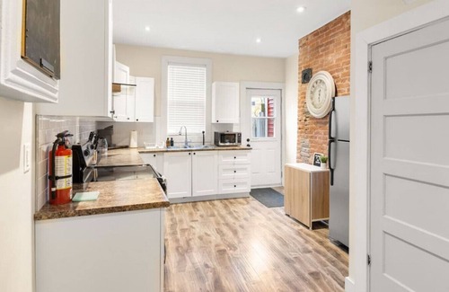 Downtown St. John's House | The Captain-Charming Home- Close to Jellybean Row