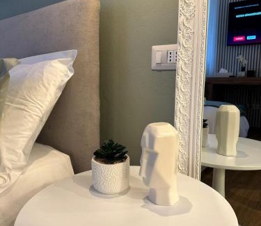 Sesto Calende Apartment | The Captain's Apartments SIROCCO - CITY CENTER Leonardo Academy