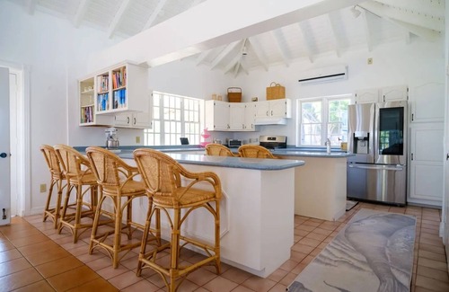 Charlestown Villa | The Captain's Estate - Family Friendly 5 Bed Villa with large pool and views
