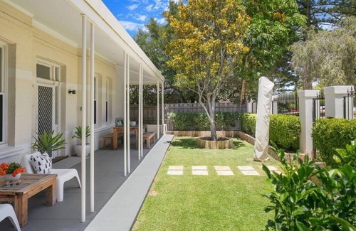 Cottesloe House | The Captain's Lodge - iconic character home