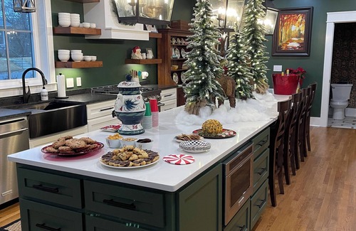 Corinth House | The Carriage House of Corinth is a remodeled home with loads of charm