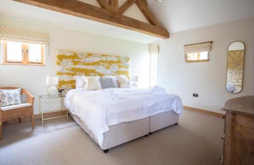 Tytherington House | The Cart Shed - romantic hideaway with a view!