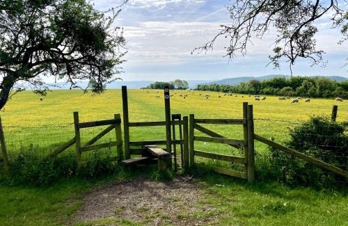 Tytherington House | The Cart Shed - romantic hideaway with a view!