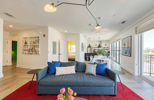Historic Edgefield House | The Carter by AvantStay | 5th Floor, 15 Bedrooms