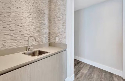 Hollywood South Central Beach Apartment | The Castle IN the SKY Wall to Wall Ocean Front