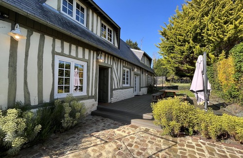 Touques Villa | The CELSA villa YourHostHelper