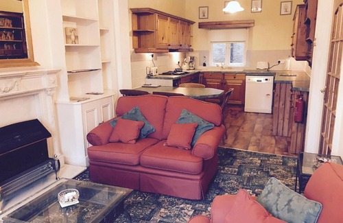 Kelso House | The Central Guest House