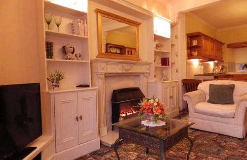 Kelso House | The Central Guest House
