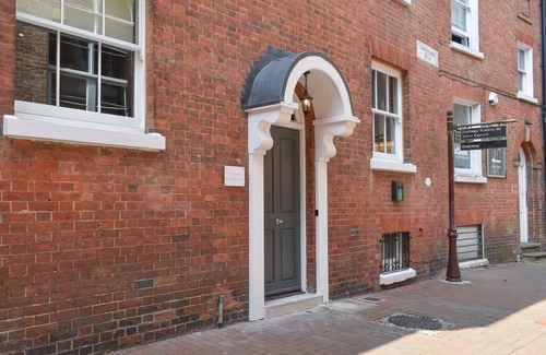 Royal Tunbridge Wells Cottage | The central location with everything you need quite literally on your doorstep.