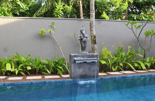 Thiranagama Hotel | The Chariot Hikkduwa Resort