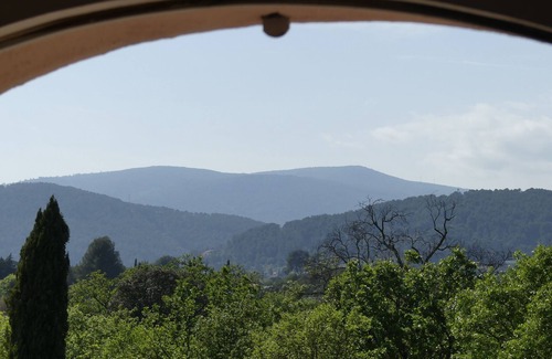 Sollies Pont House | The charm of a Provencal country house