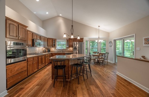 Innsbrook House | The Charrette Summerhaus by Innsbrook Vacations!