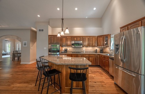 Innsbrook House | The Charrette Summerhaus by Innsbrook Vacations!